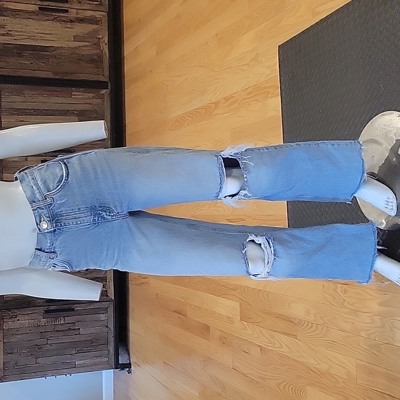 Zara 90"s high waisted wide leg distressed jeans - Picture 4 of 16